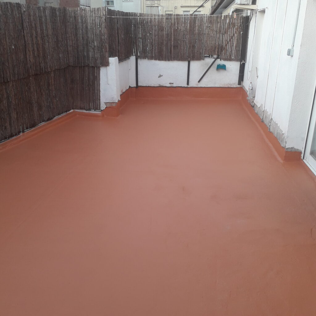 Impermeabilización de terraza con pintura de poliuretano